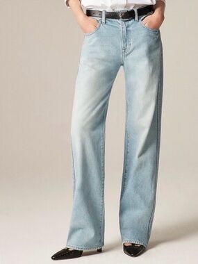 NWT J. Crew Mid-rise Relaxed Straight Jean Embellishments Light Wash Blue